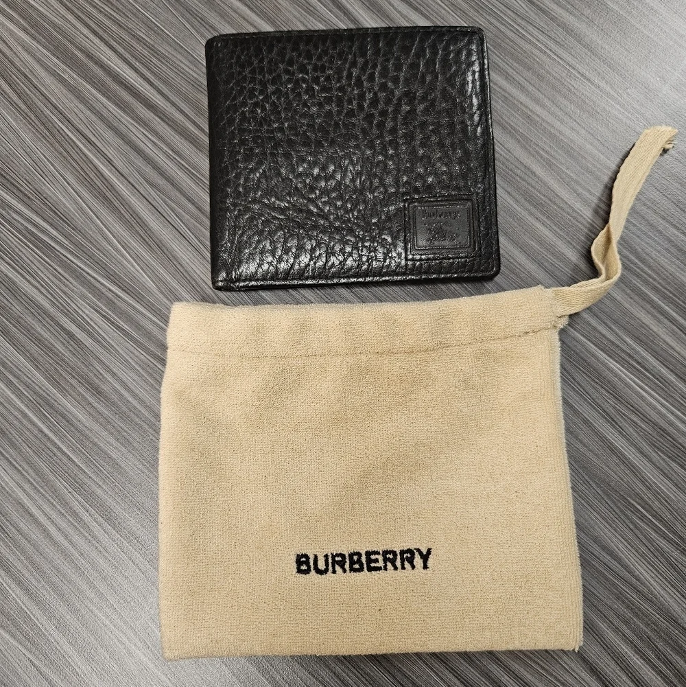 BURBERRYS Vintage Black Leather Bi-Fold Wallet | Mint Condition